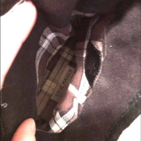 Steve Madden booties - Picture 2 of 3